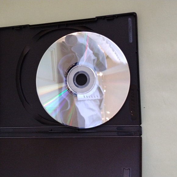 Guns N Roses Use Your Illusion World Tour - 1992 in Tokyo DVD - Picture 7 of 7